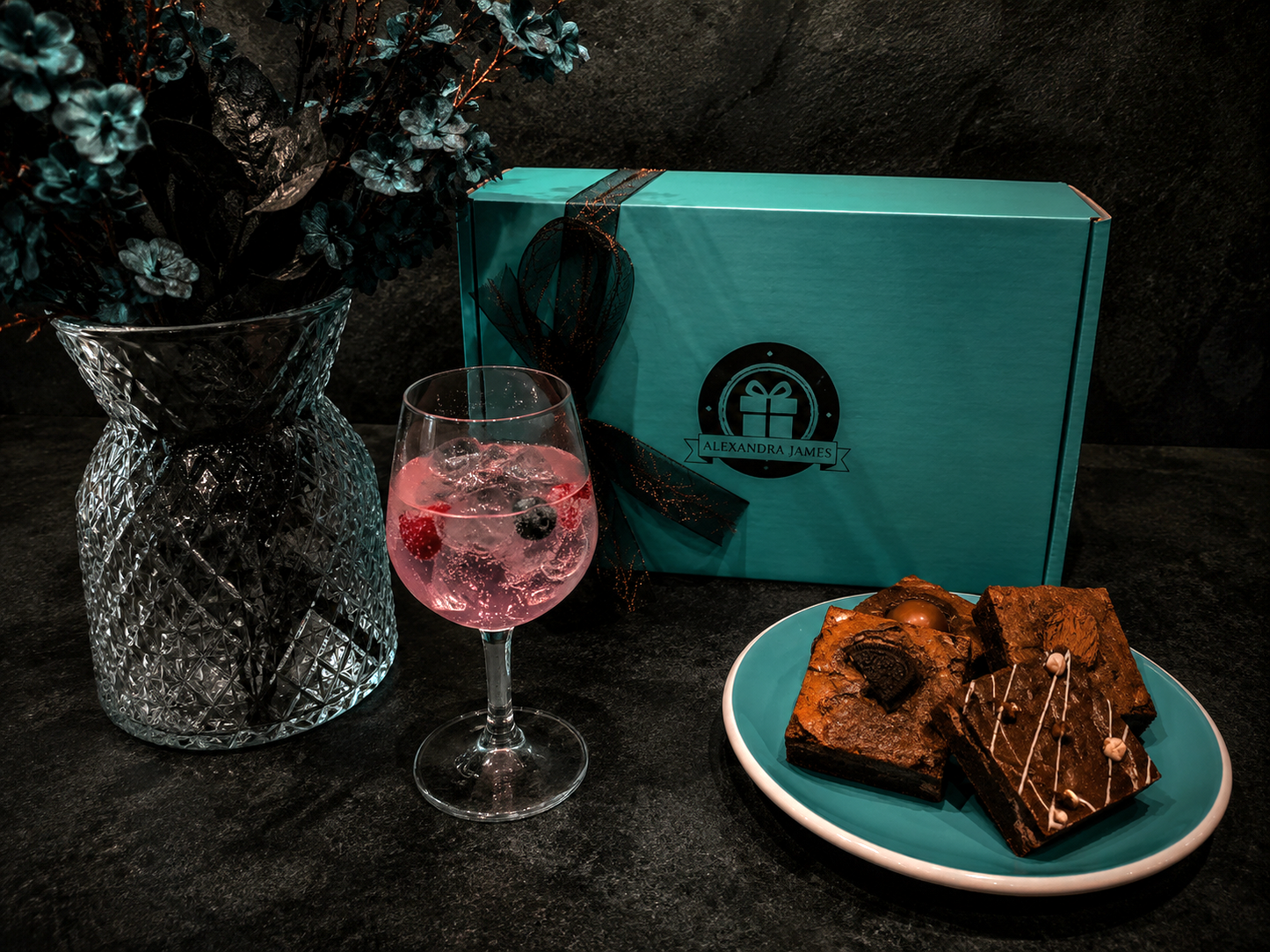Ulitmate Pink Gin & Handmade Fully Loaded Brownies Gift