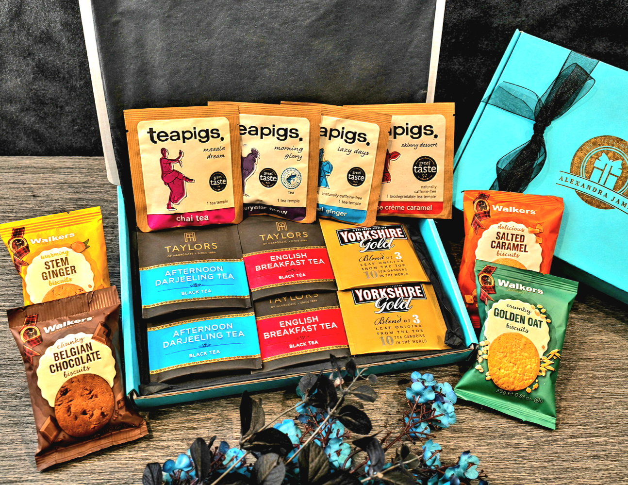 Luxury Tea & Biscuits Gift Box